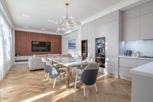 Строительство виллы в коттеджном поселке «Chaire Village» фото строительства дома