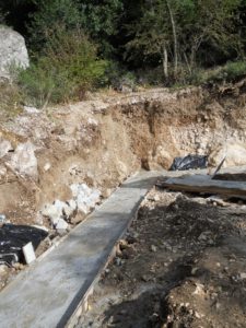 Строительство бутовой стены в Кореизе фото строительства дома